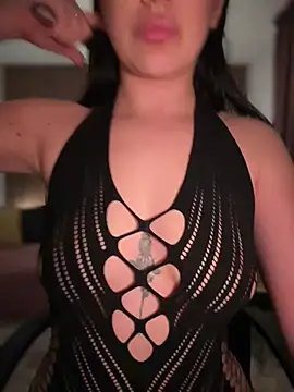 YoungHotMilf97 online show from 03.12.26