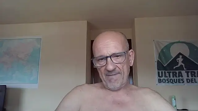 Snapshot of llopaco chatting on 09.20.25 llopaco online show from 09.20.25