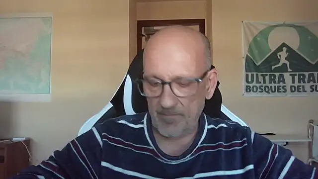 Snapshot of llopaco chatting on 05.16.26 llopaco online show from 05.16.26