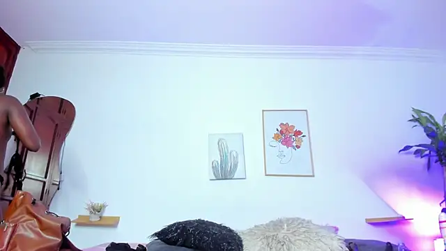 Snapshot of naomy_68 chatting on 03.06.25 naomy 68 online show from 03.06.25