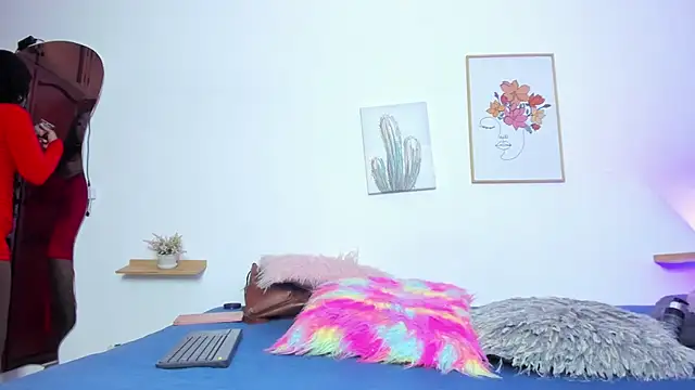 Snapshot of naomy_68 chatting on 03.17.25 naomy 68 online show from 03.17.25