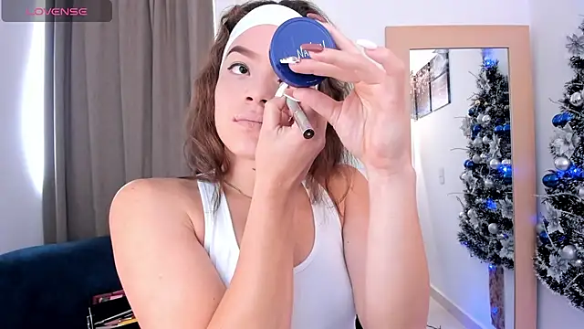 Snapshot of Baby_Asshley chatting on 11.24.25 Baby Asshley online show from 11.24.25