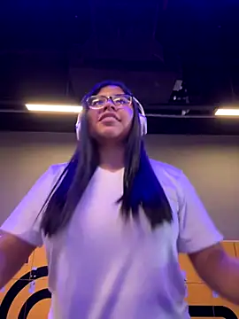 Snapshot of Karla_Stein2025 chatting on 11.25.25 Karla Stein2025 online show from 11.25.25