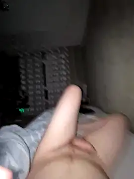 Snapshot of DerechteJunge chatting on 02.24.25 DerechteJunge online show from 02.24.25