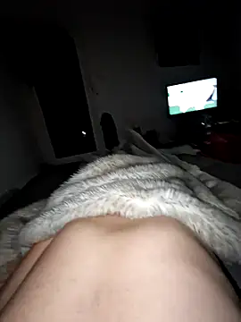 Snapshot of DerechteJunge chatting on 10.13.25 DerechteJunge online show from 10.13.25