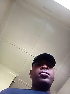 Snapshot of bosszonke123 chatting on 02.22.25 bosszonke123 online show from 02.22.25