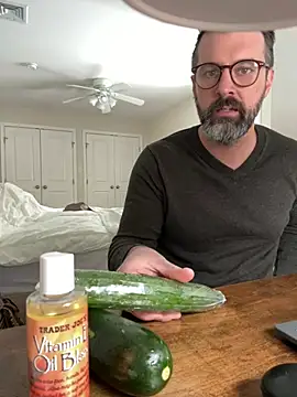 Snapshot of plaintreebull chatting on 02.12.26 plaintreebull online show from 02.12.26