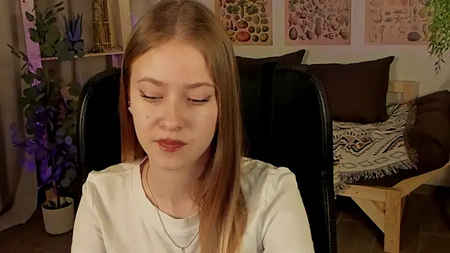 EveMundie online show from 03.19.25