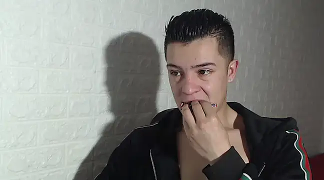 Snapshot of CamiloBeltran_ chatting on 03.13.25 CamiloBeltran online show from 03.13.25