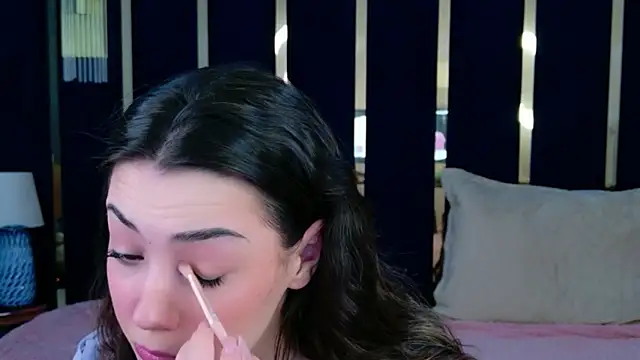 Snapshot of Alice_Deleon chatting on 02.25.26 Alice Deleon online show from 02.25.26