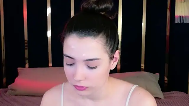 Snapshot of Alice_Deleon chatting on 03.16.26 Alice Deleon online show from 03.16.26