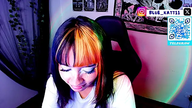 Snapshot of blue_katt chatting on 06.25.26 blue katt online show from 06.25.26