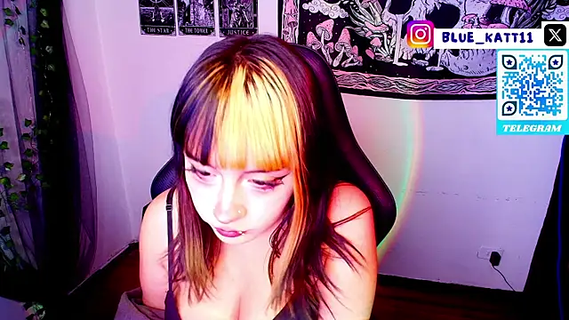 Snapshot of blue_katt chatting on 07.21.26 blue katt online show from 07.21.26