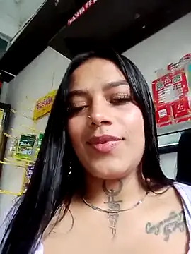 Snapshot of Emily_sharlot chatting on 02.20.25 Emily sharlot online show from 02.20.25