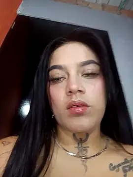 Snapshot of Emily_sharlot chatting on 02.26.25 Emily sharlot online show from 02.26.25