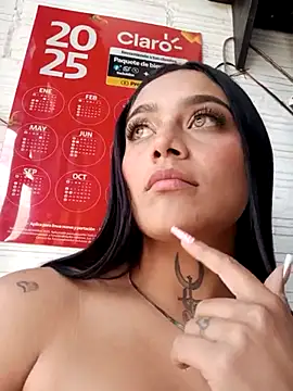 Snapshot of Emily_sharlot chatting on 03.20.25 Emily sharlot online show from 03.20.25