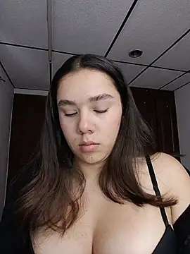 EmmaSulivan online show from 08.07.26
