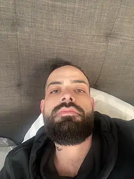 guccititi online show from 10.24.25