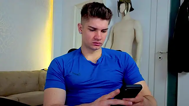 MaxKaiden online show from 05.05.26