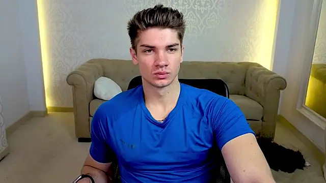 MaxKaiden online show from 06.03.26