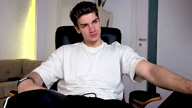 MaxKaiden online show from 06.09.26
