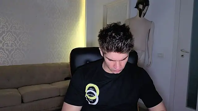 MaxKaiden online show from 06.11.26