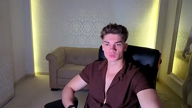 MaxKaiden online show from 06.20.26