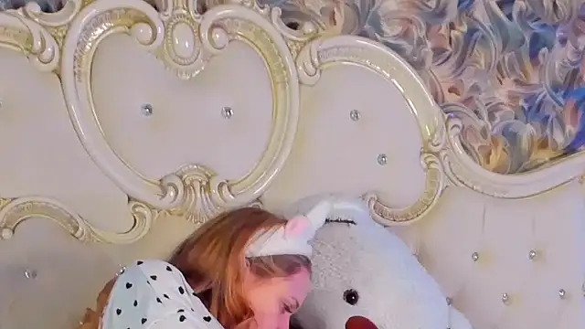 BECKI VRES online show from 03.18.25