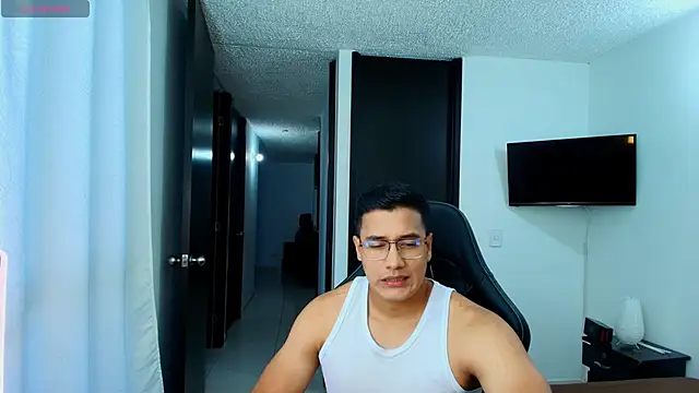 Snapshot of Yeicolevit chatting on 01.16.26 Yeicolevit online show from 01.16.26