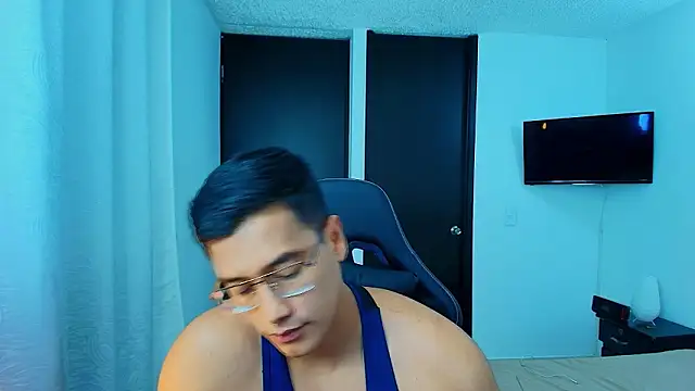 Snapshot of Yeicolevit chatting on 01.18.26 Yeicolevit online show from 01.18.26