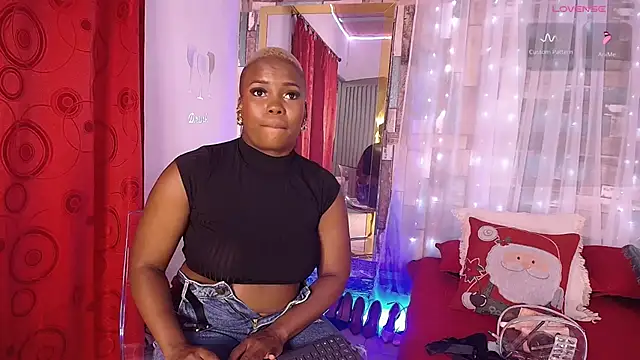 Snapshot of DashaSousaa chatting on 12.03.25 DashaSousaa online show from 12.03.25