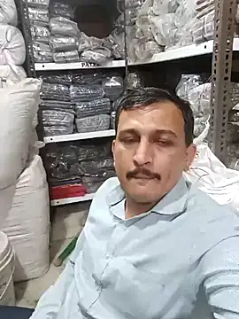 Snapshot of robis12314 chatting on 02.18.25 robis12314 online show from 02.18.25