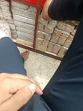 Snapshot of robis12314 chatting on 11.08.25 robis12314 online show from 11.08.25