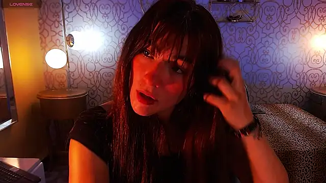 Snapshot of xena_gh chatting on 02.23.25 xena gh online show from 02.23.25