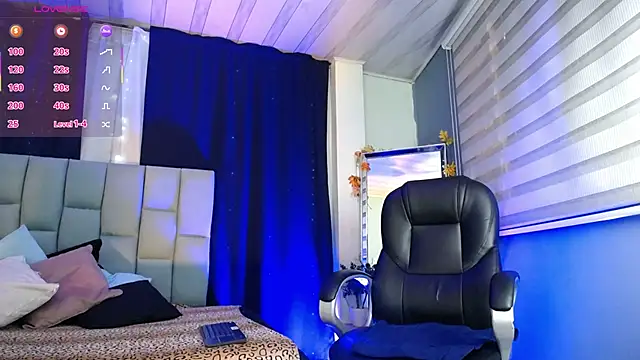 Snapshot of xena_gh chatting on 09.20.25 xena gh online show from 09.20.25