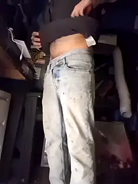 QueenM3 online show from 02.16.25