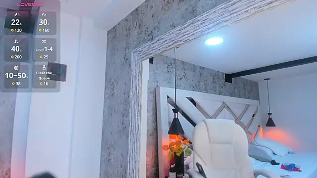 Snapshot of Charliee_Jhonson_ chatting on 03.05.25 Charliee Jhonson online show from 03.05.25