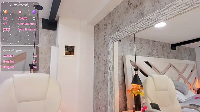 Snapshot of Charliee_Jhonson_ chatting on 03.07.25 Charliee Jhonson online show from 03.07.25