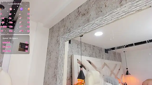 Snapshot of Charliee_Jhonson_ chatting on 03.07.25 Charliee Jhonson online show from 03.07.25