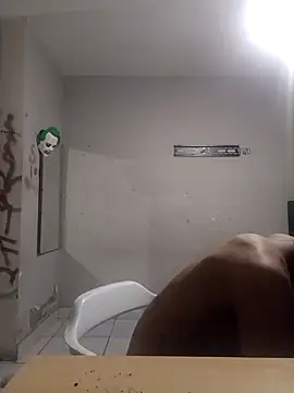 LeonRoots online show from 11.04.25