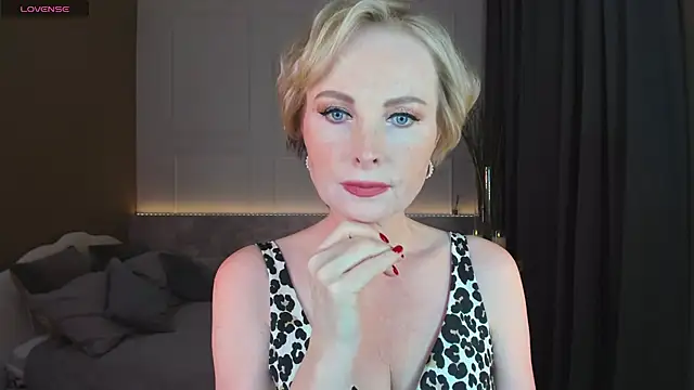 Sandra Kind online show from 02.26.25