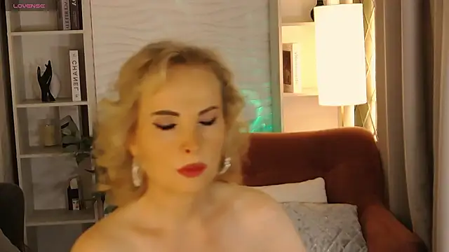 Snapshot of Sandra_Kind chatting on 03.01.26 Sandra Kind online show from 03.01.26