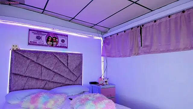 Snapshot of Cristal_Smith20 chatting on 11.15.25 Cristal Smith20 online show from 11.15.25