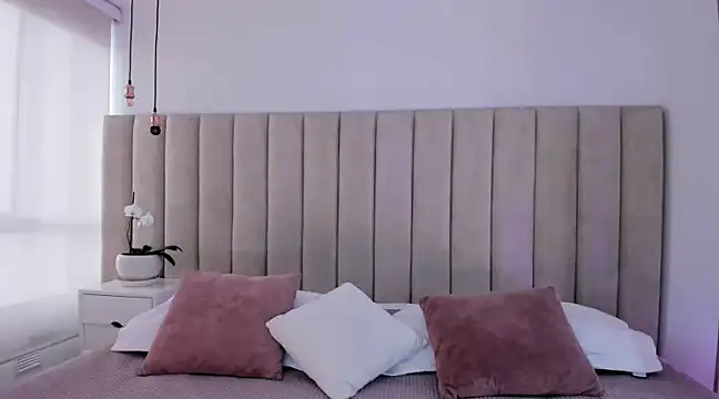 Snapshot of miss_martiina chatting on 03.16.25 miss martiina online show from 03.16.25