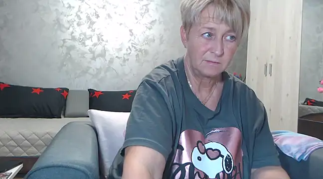 RosesandLillies online show from 03.08.25