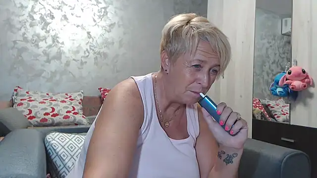 RosesandLillies online show from 09.24.25