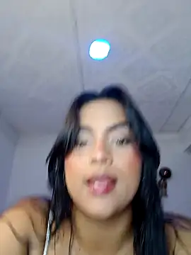 victoria roussee online show from 02.26.26