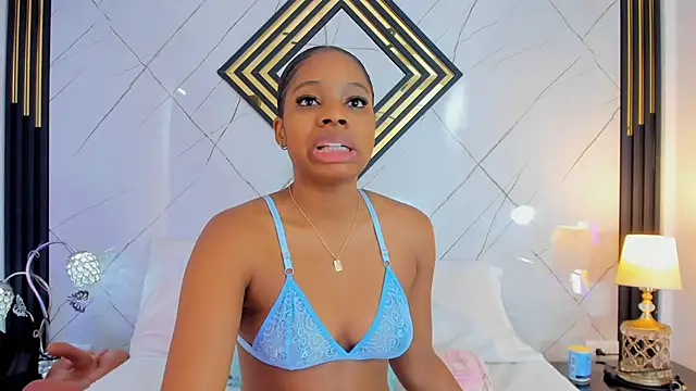 EmilyDiaaz online show from 09.18.25