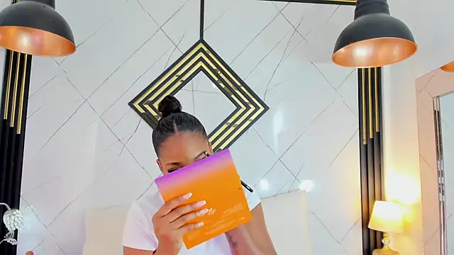 EmilyDiaaz online show from 12.20.25