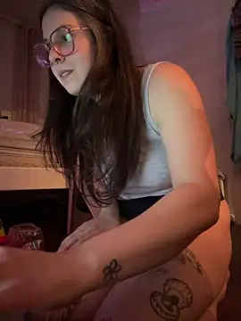 Snapshot of Rosiee69_ chatting on 03.04.25 Rosiee69 online show from 03.04.25